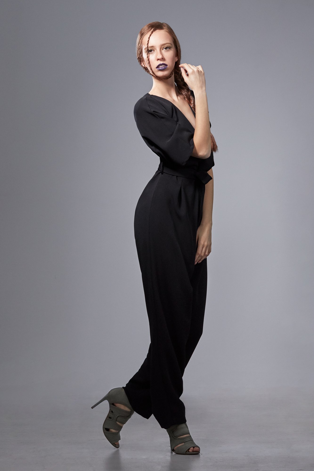 Conjunto de fiesta de pantal&oacute;n y top para boda civil elegante